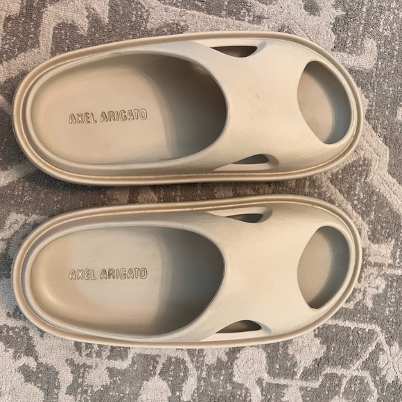 Axel Arigato Men's Magma Sandal in Beige - Picture 4 of 6